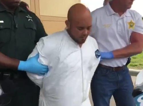 Florida, uccide 4 persone tra cui un bimbo in braccio alla madre: il killer è un veterano 33enne