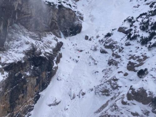Travolto da una valanga, muore alpinista di 32 anni